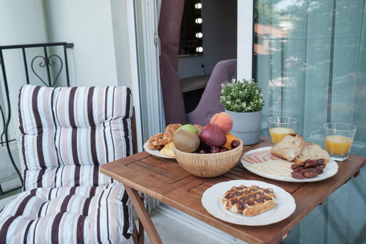 Remvi Apartment Komotiní Ngoại thất bức ảnh